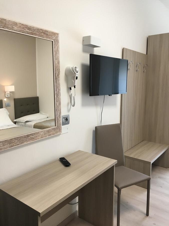 Hotel Novella Misano Adriatico Zewnętrze zdjęcie